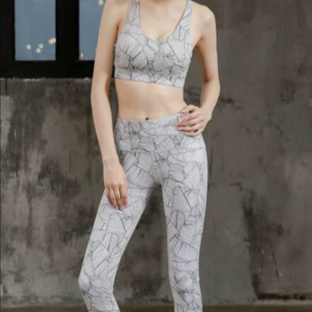 Leaf Print Hight Waist Crossback Yoga Outfit XS/S